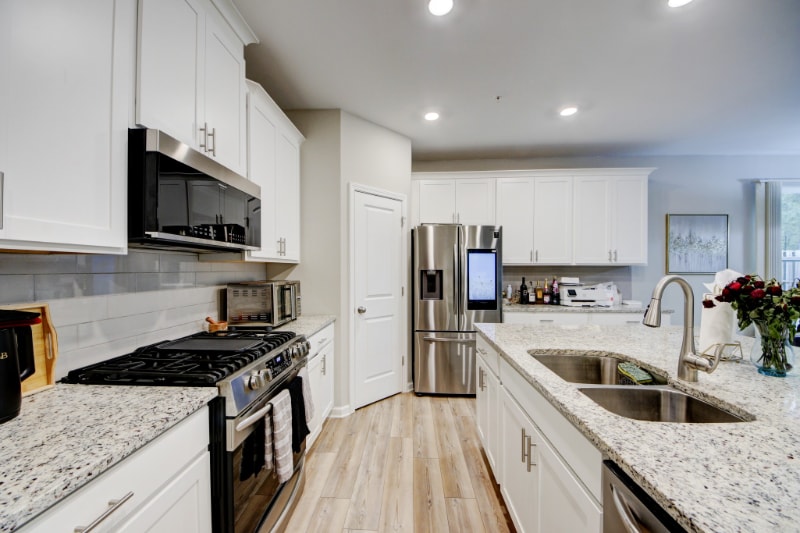 Building Photo - 180 Duval Dr