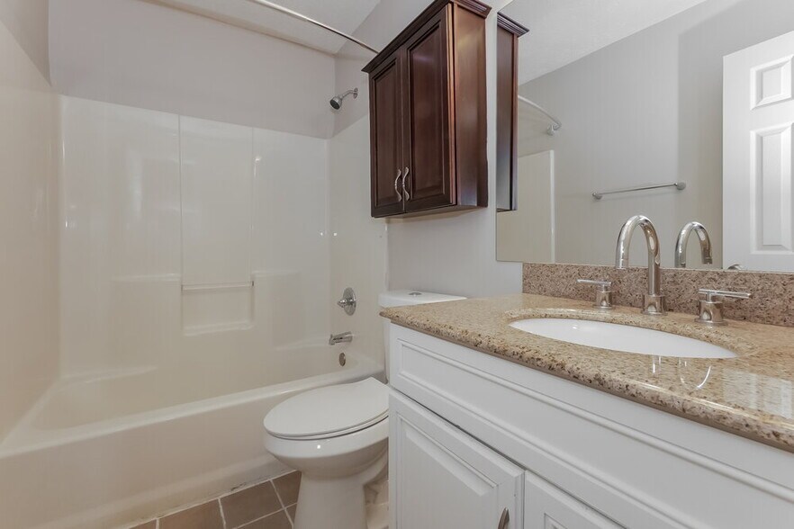 Building Photo - 939 Maple Leaf Ridge