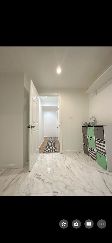Building Photo - 5706 Regal Crest Ct