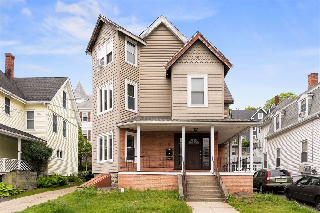 Building Photo - 70 Wyoming Ave