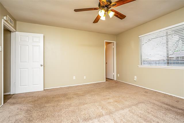 Building Photo - 329 Rockcrest Dr