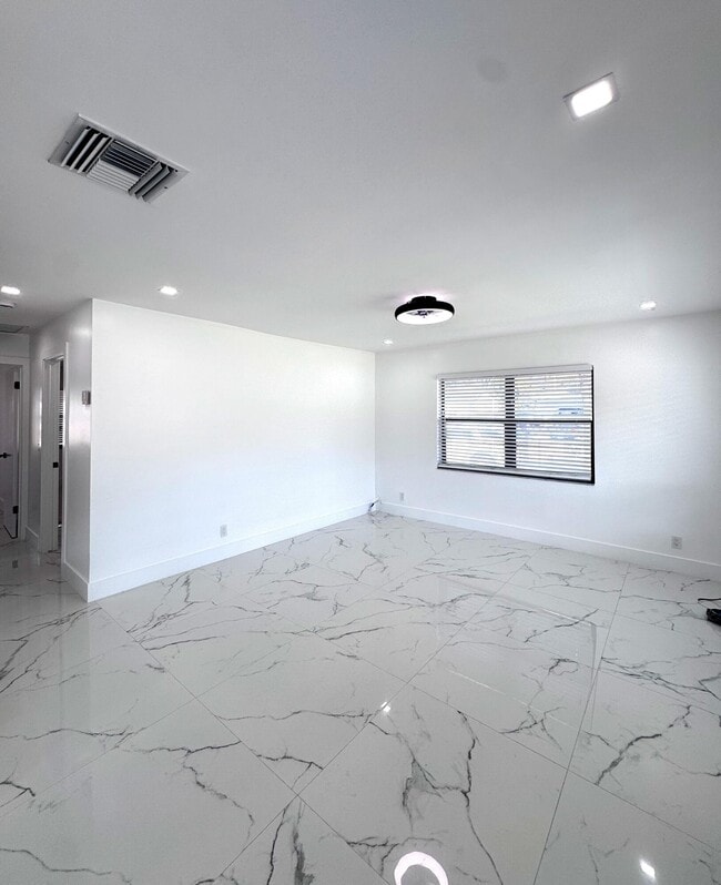 Building Photo - 835 Andrew Redding Rd