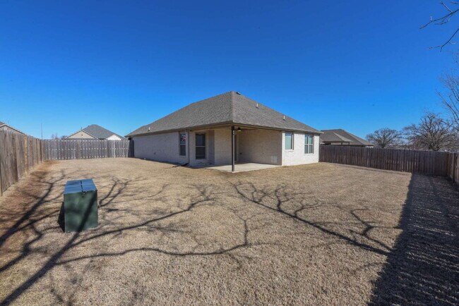 Building Photo - 1031 Gardenia St