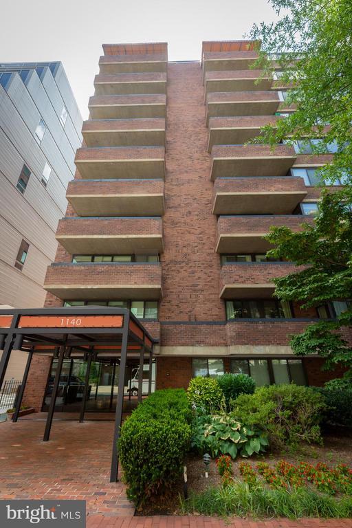 Building Photo - 1140 23rd St NW