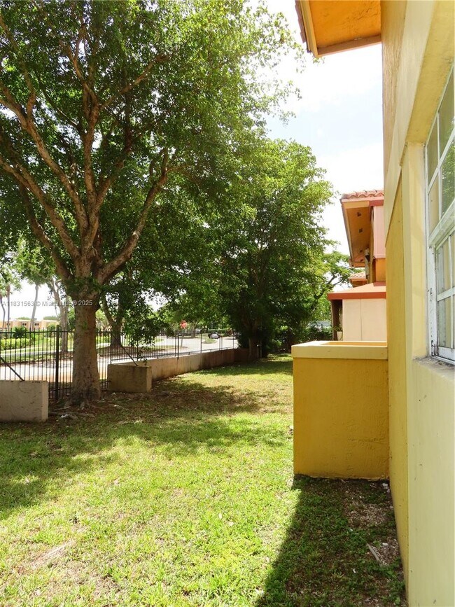 Building Photo - 13894 SW 65th Terrace