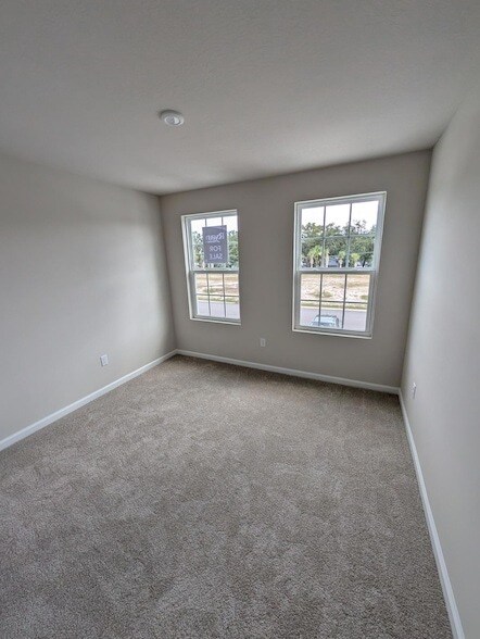 Building Photo - 106 Savannah Lks Blvd