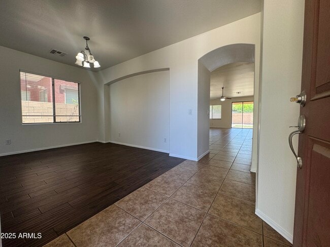 Building Photo - 6821 N 71st Dr