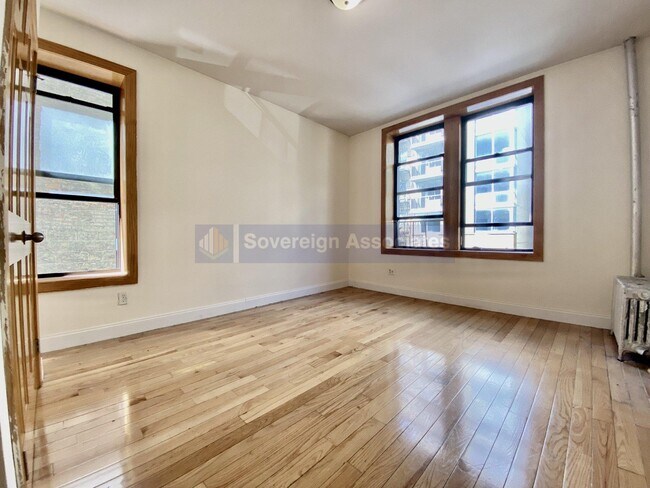 Building Photo - 255 Fort Washington Avenue