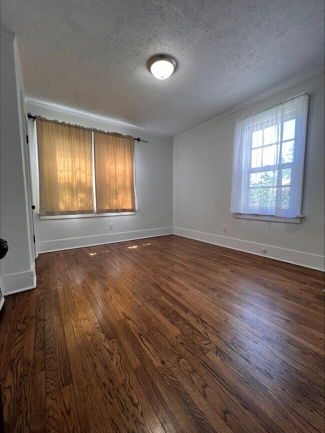 Building Photo - Coming Soon!!! Spacious 5 bedroom House Wi...
