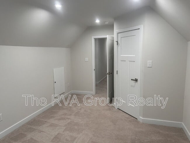 Building Photo - 9065 Spring Green Loop