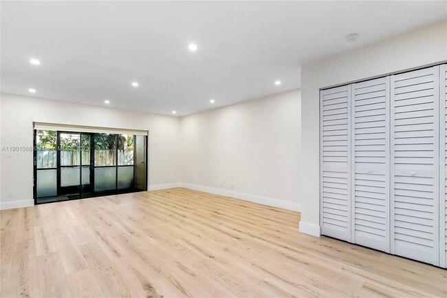 Building Photo - 11551 Royal Palm Blvd