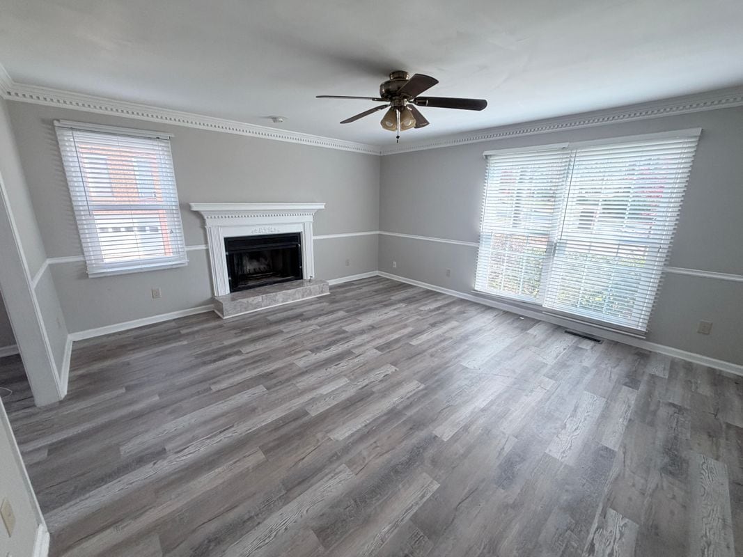 Building Photo - 9073 Carroll Manor Dr