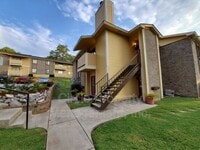 Building Photo - 4015 Hunters Ridge Dr SW