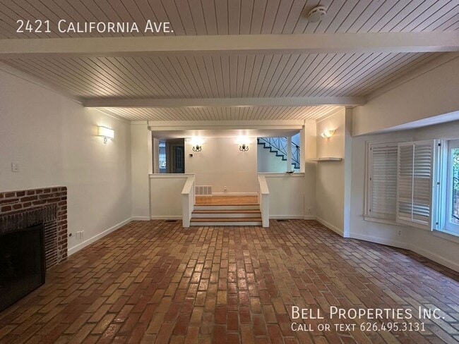 Building Photo - 2421 California Ave