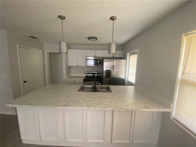Building Photo - 206 Mary Catherine Ct