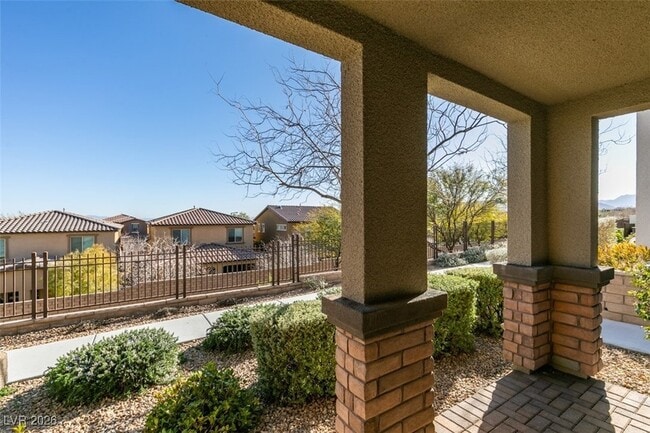 Building Photo - 172 Petaluma Valley Dr