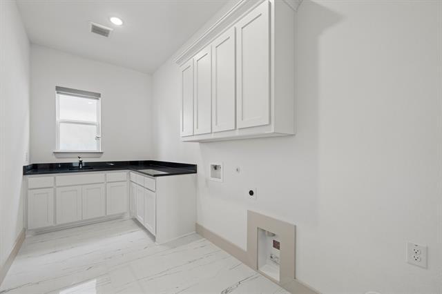 Building Photo - 10375 Great Days Dr