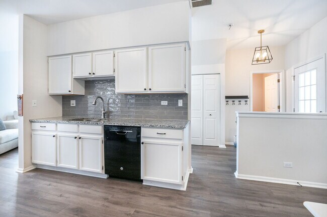 Building Photo - 17794 W Salisbury Dr