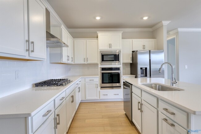 Building Photo - 110 Clift Crk Dr