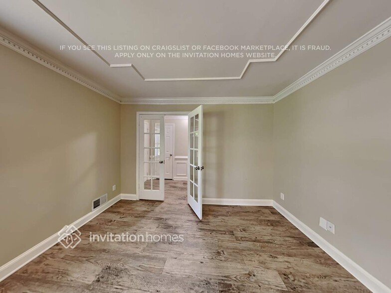 Building Photo - 4730 Shadybrook Way SE