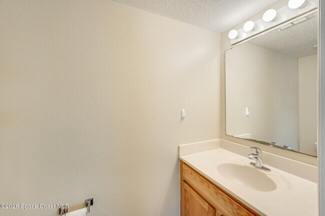 Building Photo - 2081 Brookshire Cir