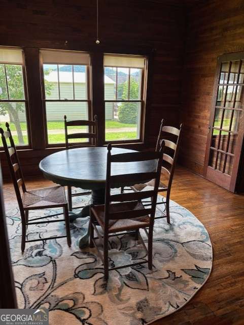 Building Photo - 80 N Bell St