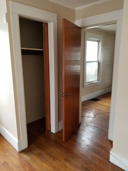 Building Photo - 33 Lafayette St