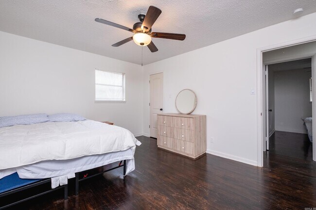 Building Photo - 73 White Oak Ln