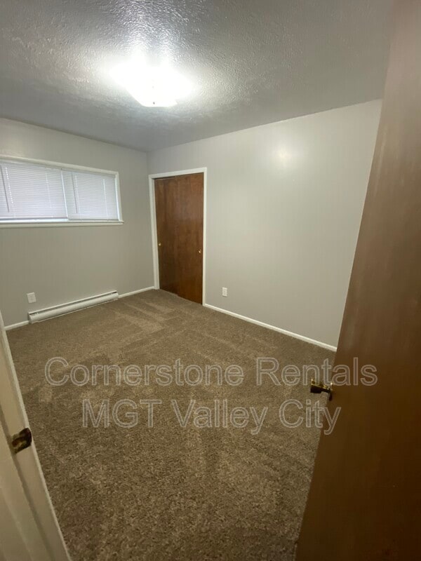 Building Photo - 817 3rd St SW