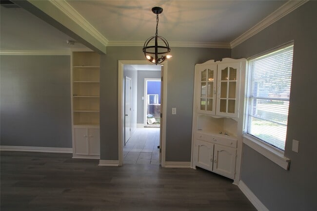 Building Photo - 1207 Trimm Ave