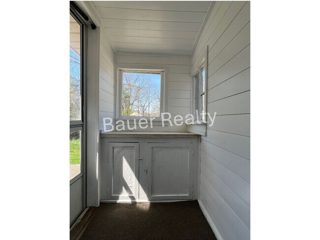 Building Photo - Renovated Three Bedroom Home