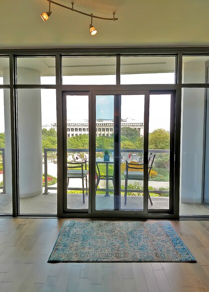 Building Photo - 1235 S Prairie Ave