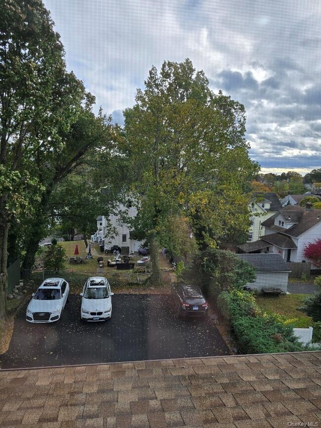 Building Photo - 144 Pine St