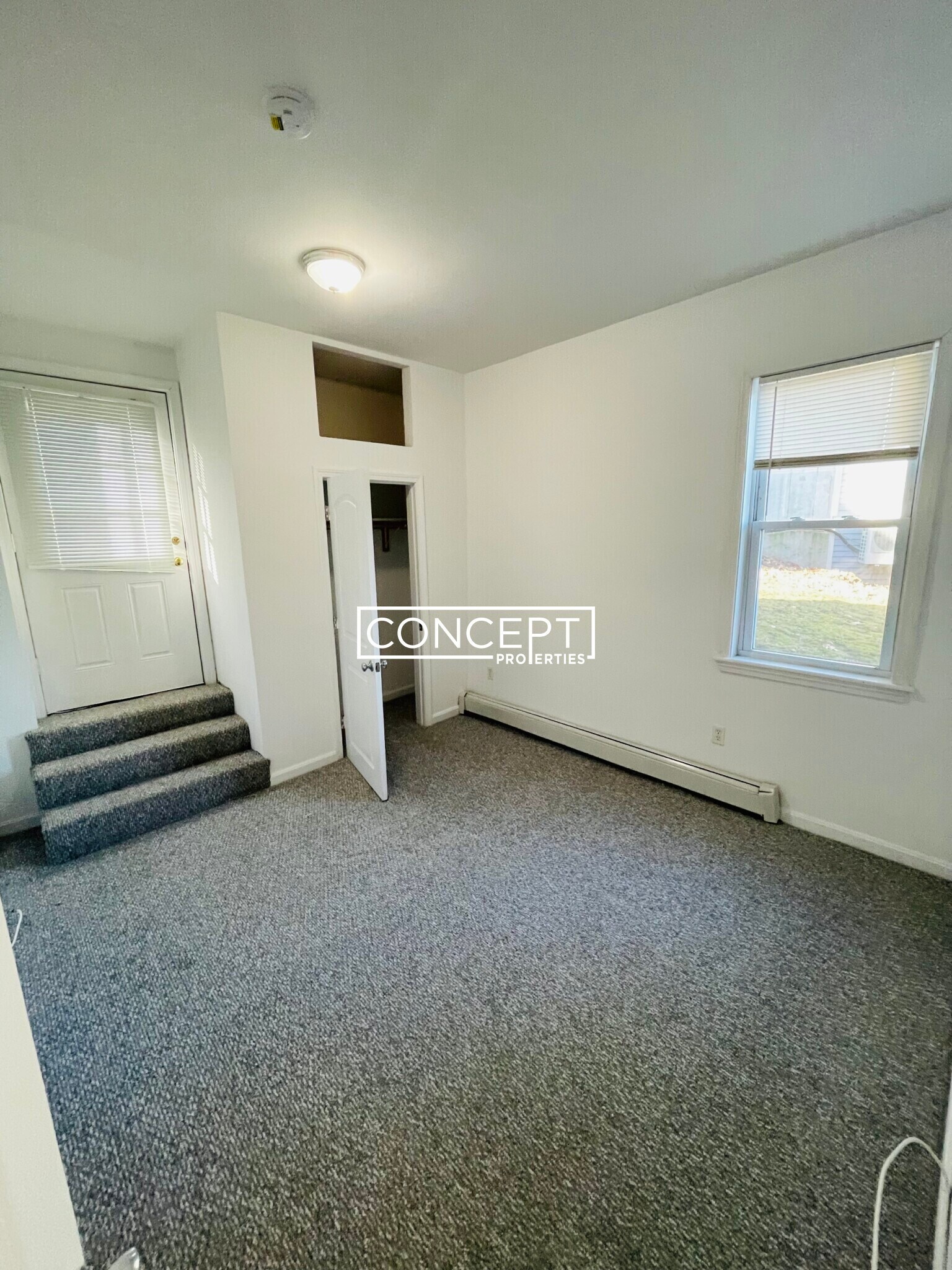 Building Photo - 40 Newton St