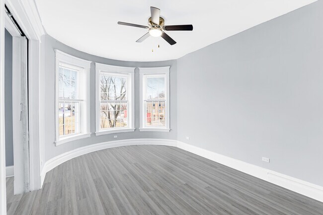 Building Photo - 5341 S Indiana Ave