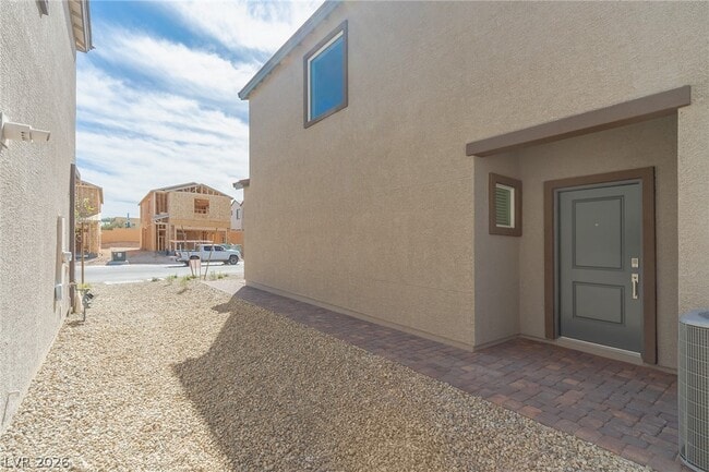 Building Photo - 9958 Oliver Hls Ave