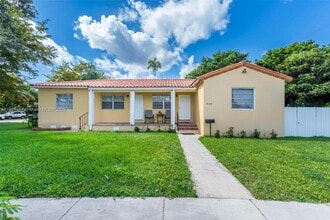 Building Photo - 5801 SW 9th Terrace