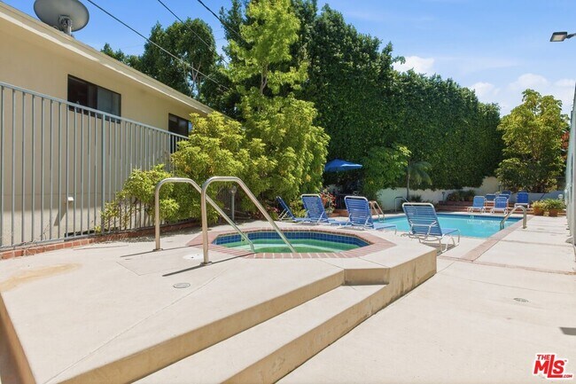 Building Photo - 10650 Kinnard Ave