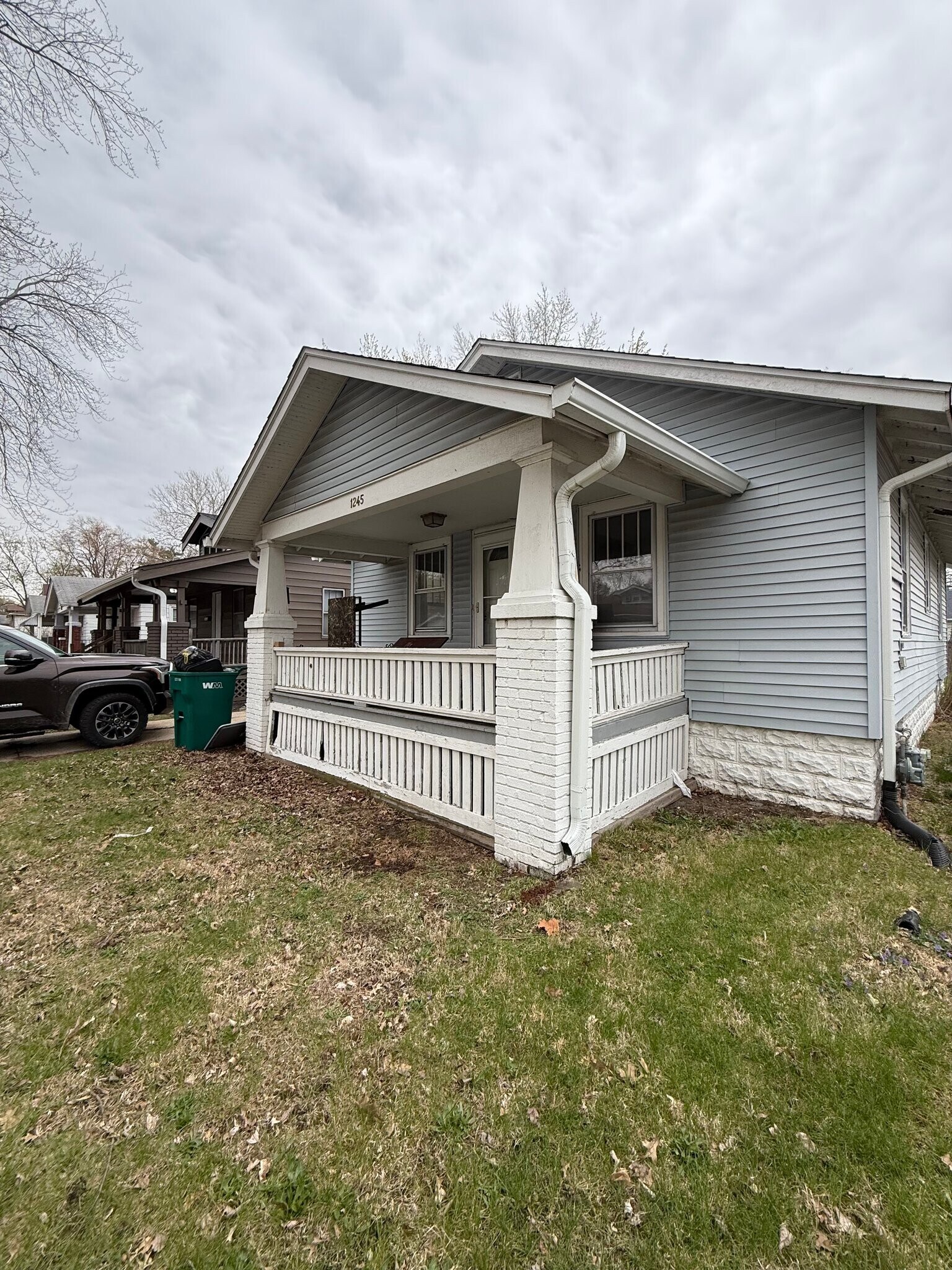 Building Photo - 1245 Sedgwick St