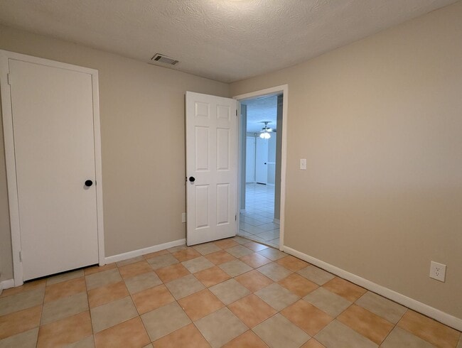 Building Photo - NOW AVAILABLE!! 3/2 House Located in quiet...