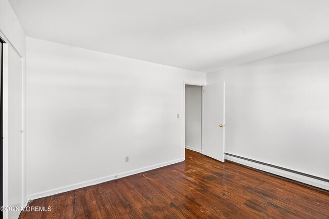 Building Photo - 217 Orange Ave