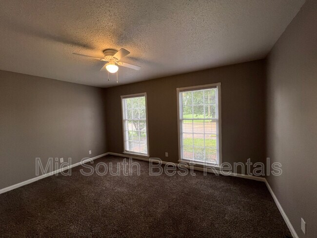 Building Photo - 1147 Prescott Rd