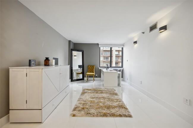 Building Photo - 3525 Sage Rd