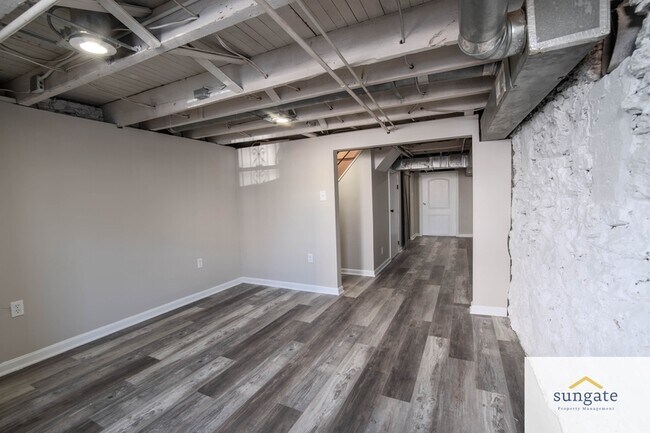 Building Photo - 3507 Elm Ave