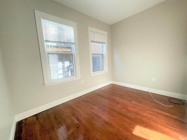 Building Photo - 20 Marie Ave