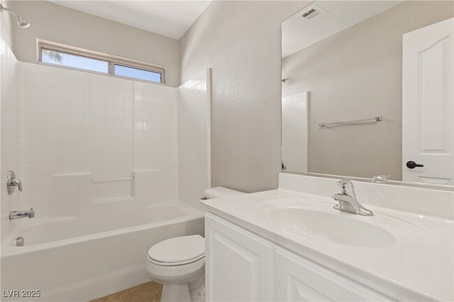 Building Photo - 2088 Overton Beach St