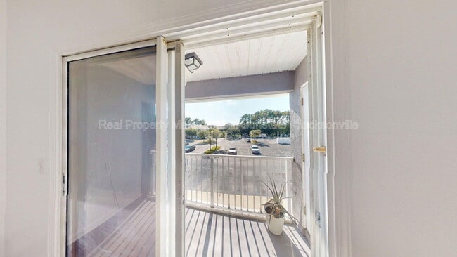 Building Photo - 7920 Merrill Rd