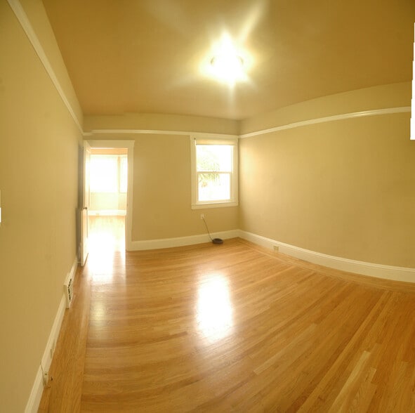 Building Photo - 1478 29th Ave