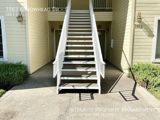 Building Photo - 3963 Arrowhead Dr