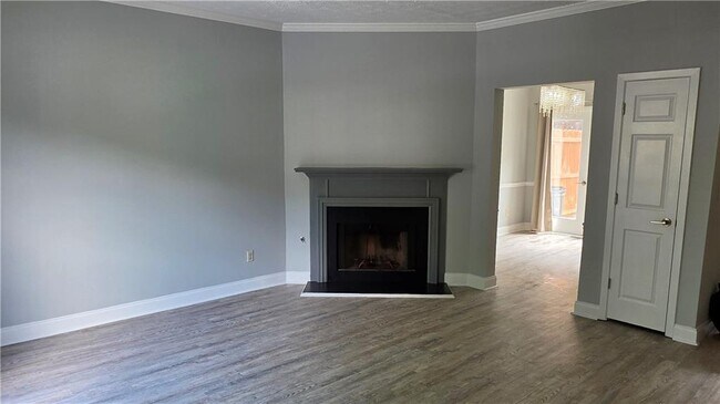 Building Photo - 1003 Wedgewood Way